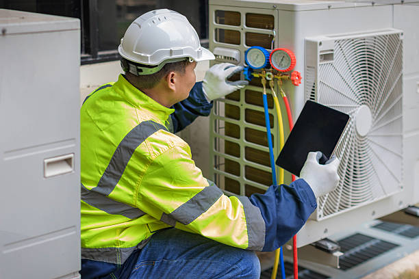 Professional Hvac technician working in Tappan, NY